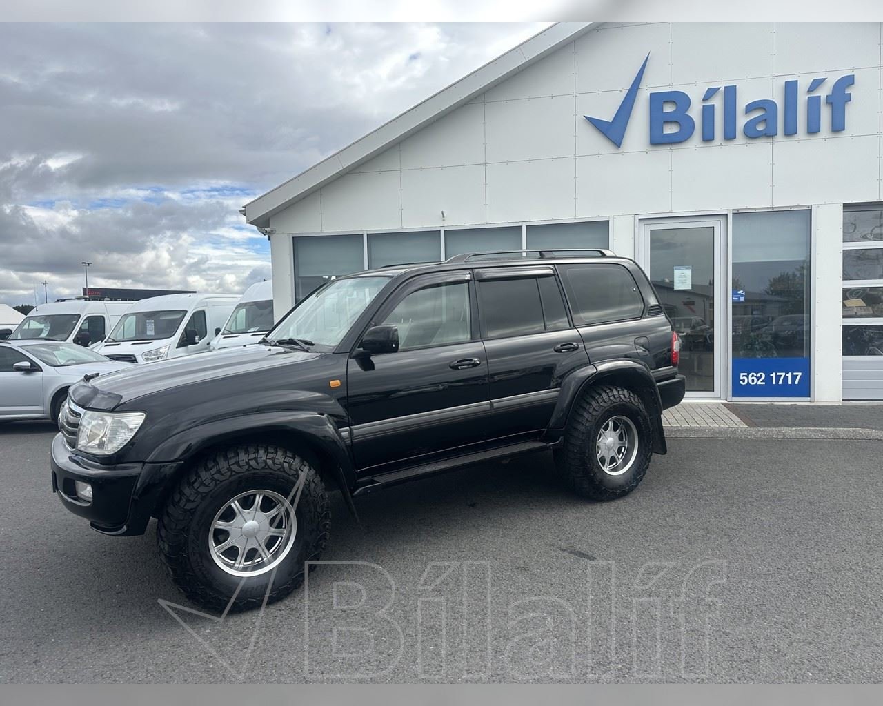 TOYOTA LAND CRUISER