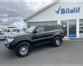 TOYOTA LAND CRUISER