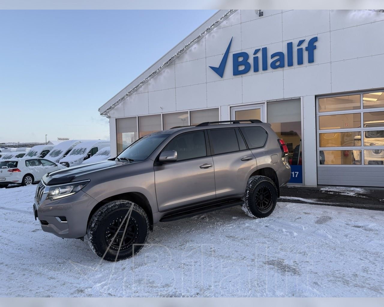 TOYOTA LAND CRUISER 150 GX 33'