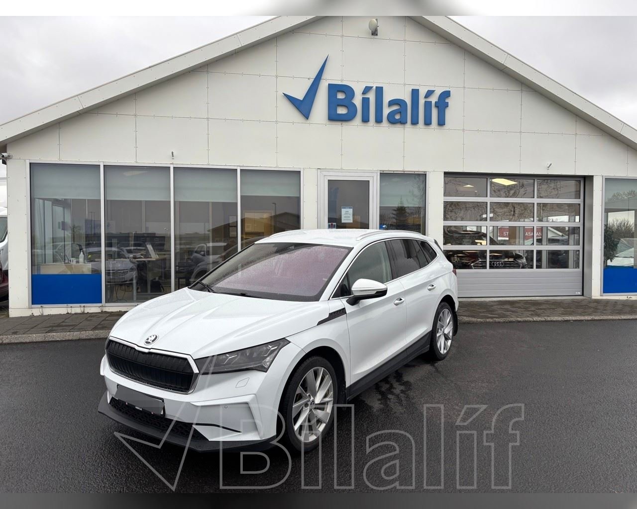 SKODA ENYAQ 80X STYLE