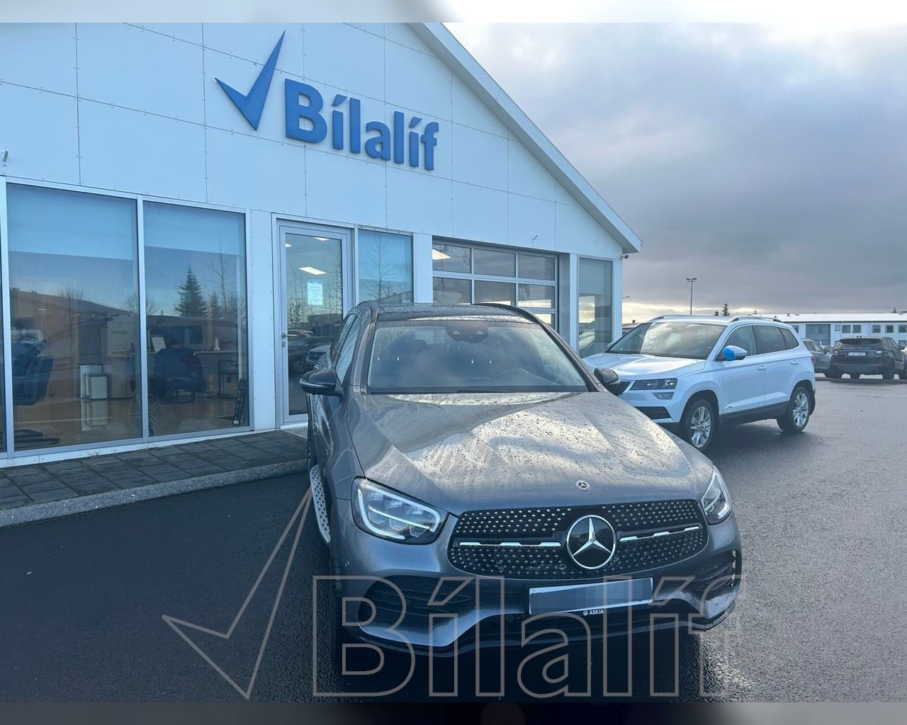 MERCEDES-BENZ GLC 300 E 4MATIC POWER