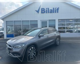 MERCEDES-BENZ GLA 250 E