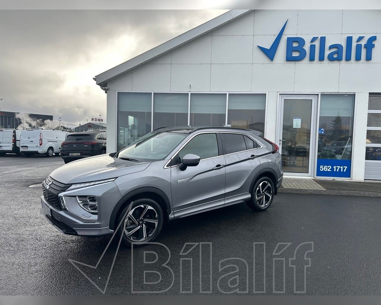 MITSUBISHI ECLIPSE CROSS INSTYLE PLUS