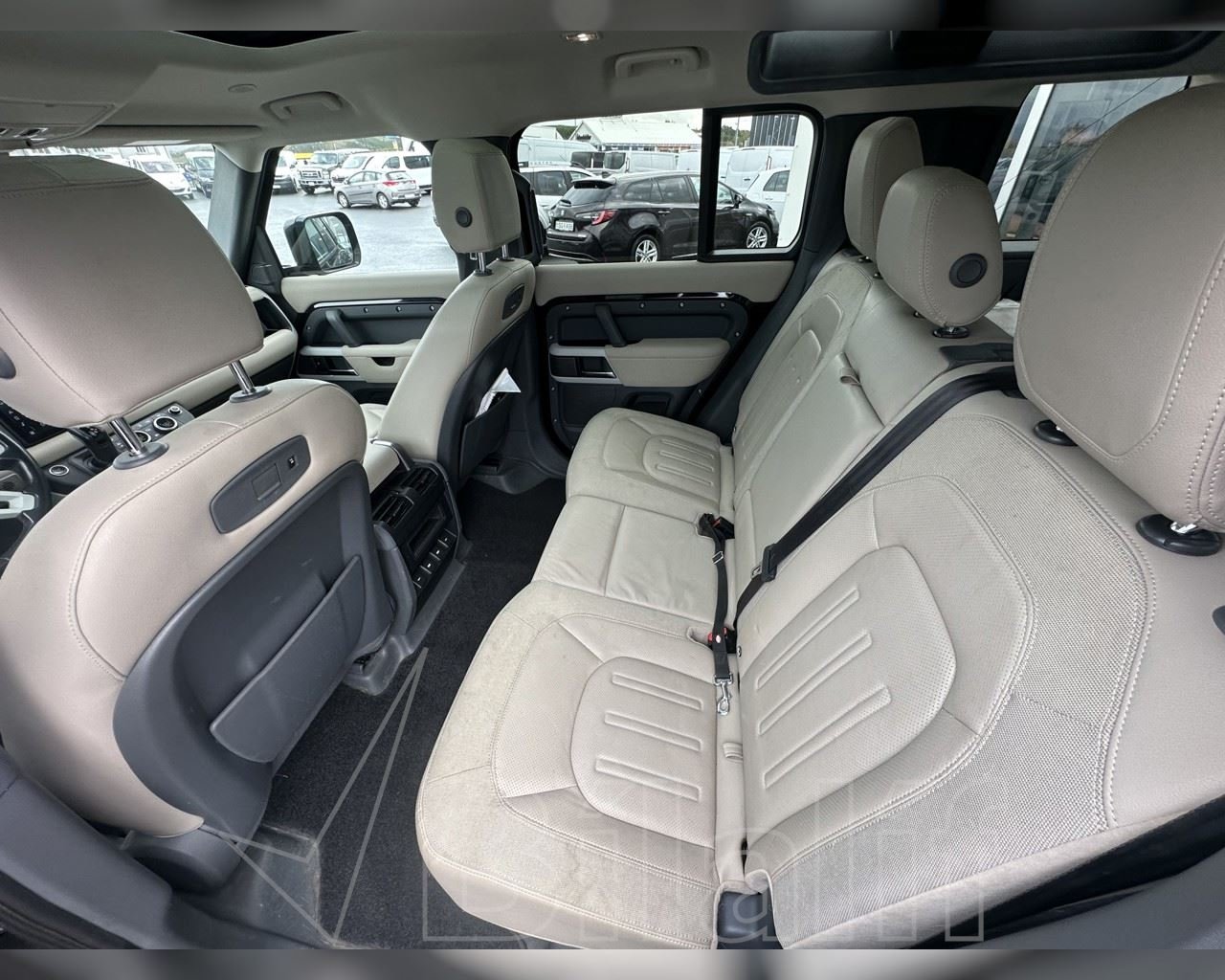 LAND ROVER DEFENDER HSE