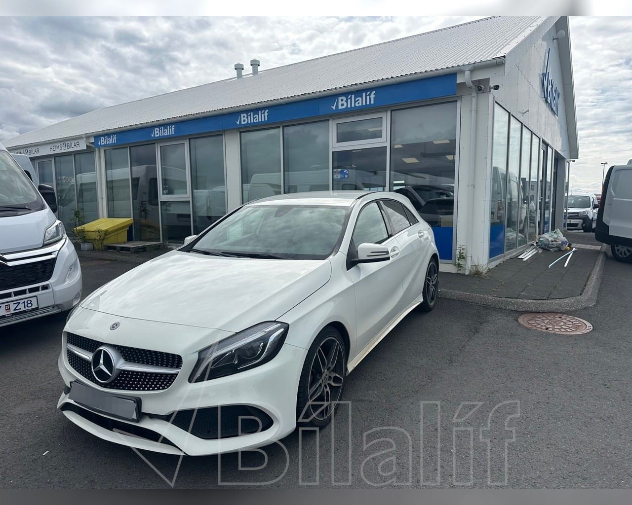 MERCEDES-BENZ A 200 D