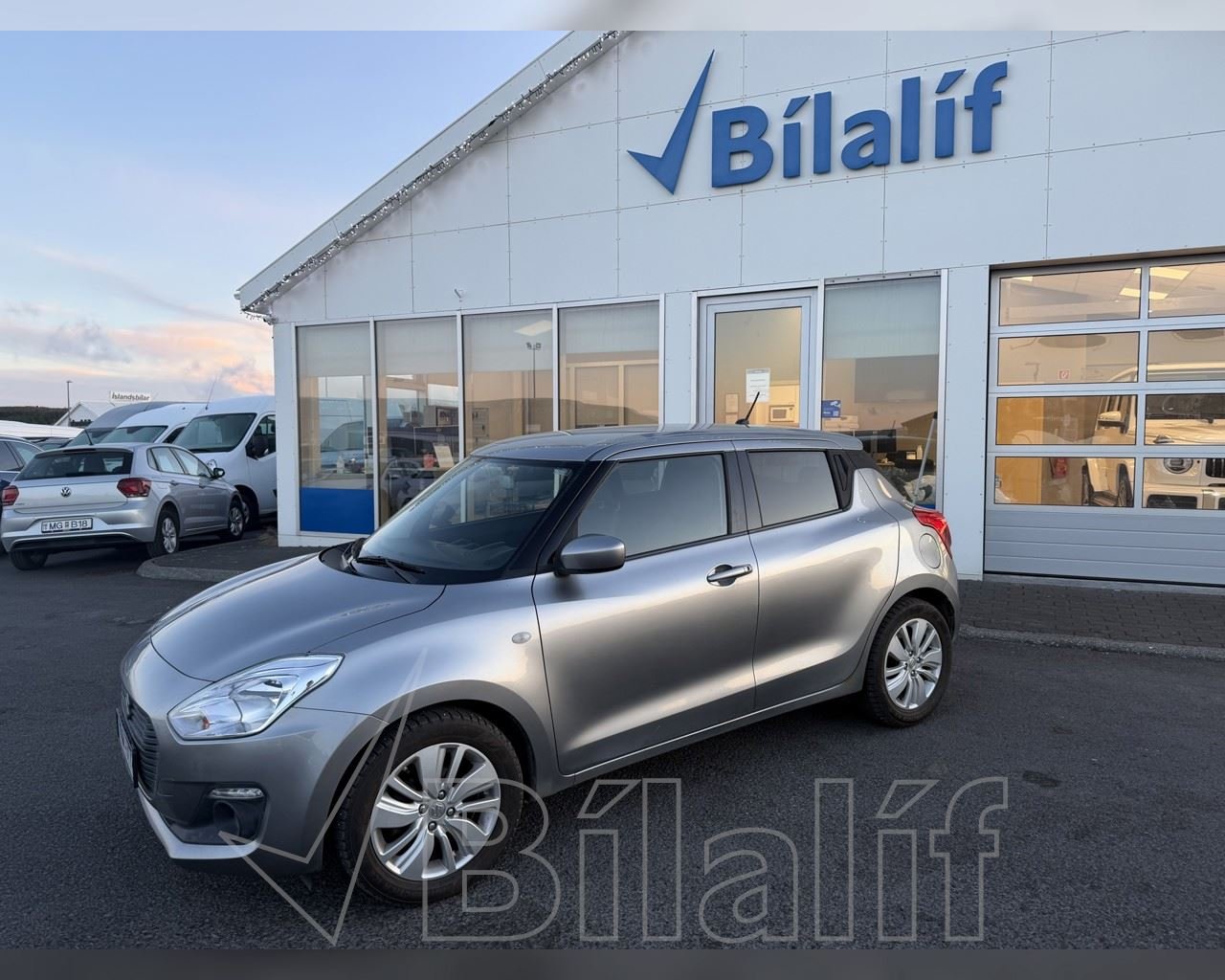 SUZUKI SWIFT