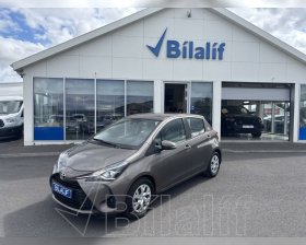 TOYOTA YARIS ACTIVE