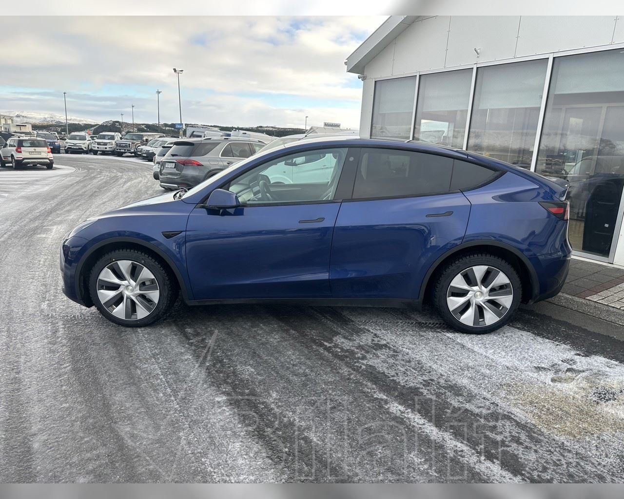 TESLA MODEL Y LONG RANGE