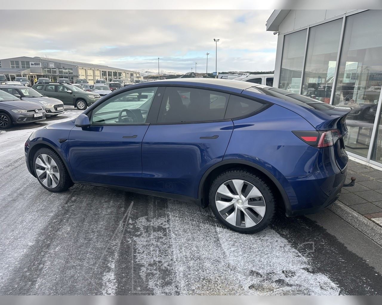 TESLA MODEL Y LONG RANGE