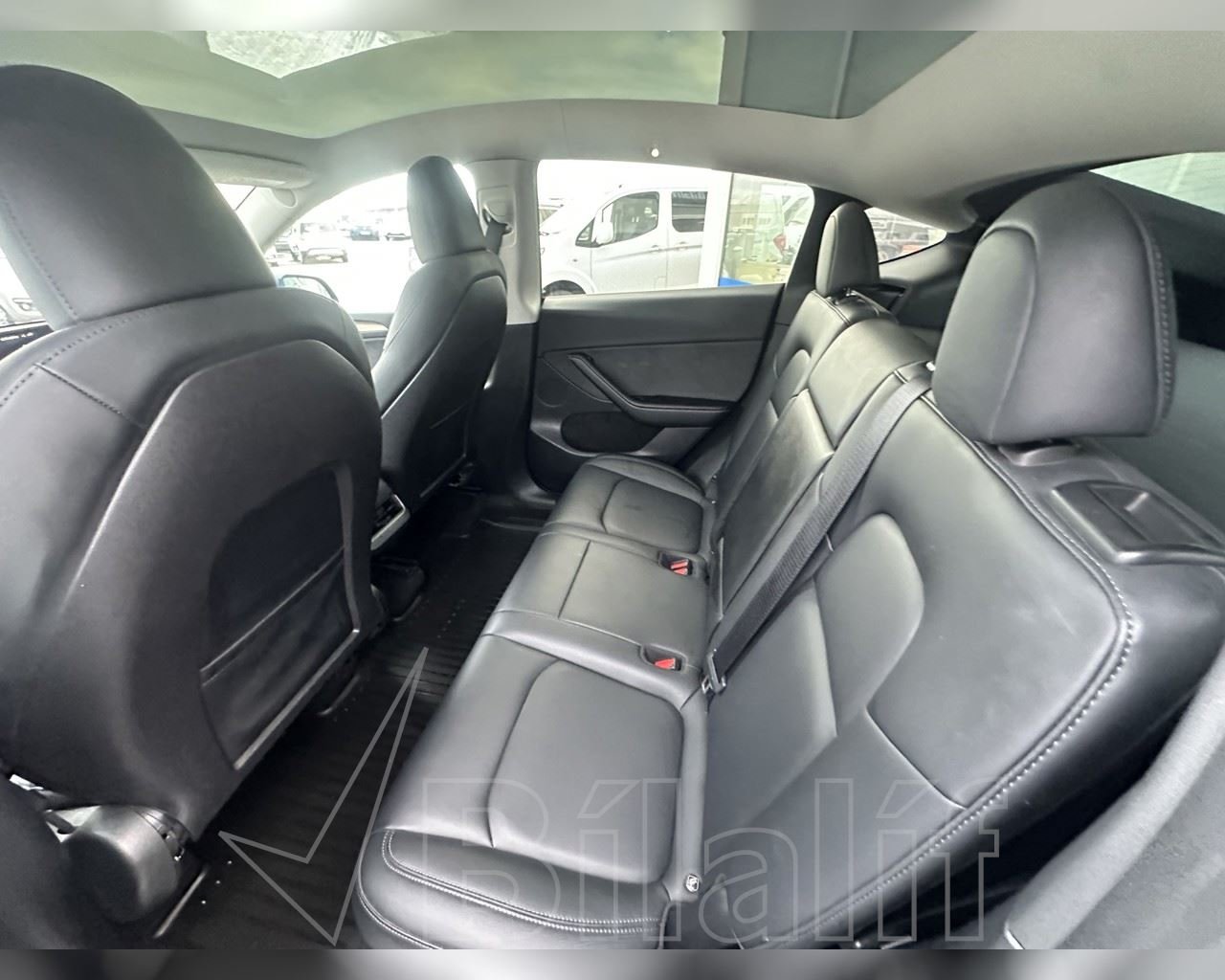 TESLA MODEL Y LONG RANGE